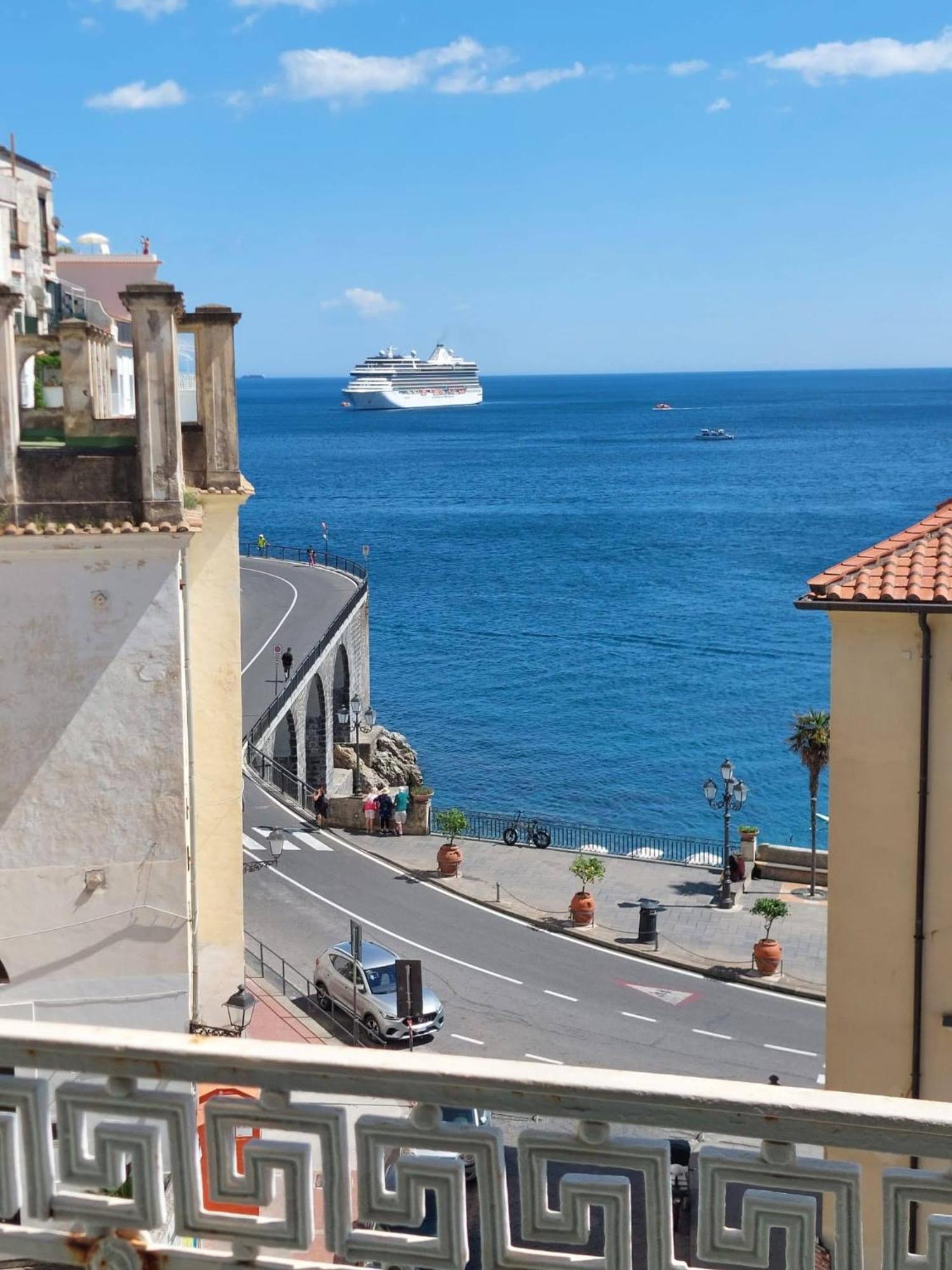 Marileo Amalfi Apartment Luaran gambar