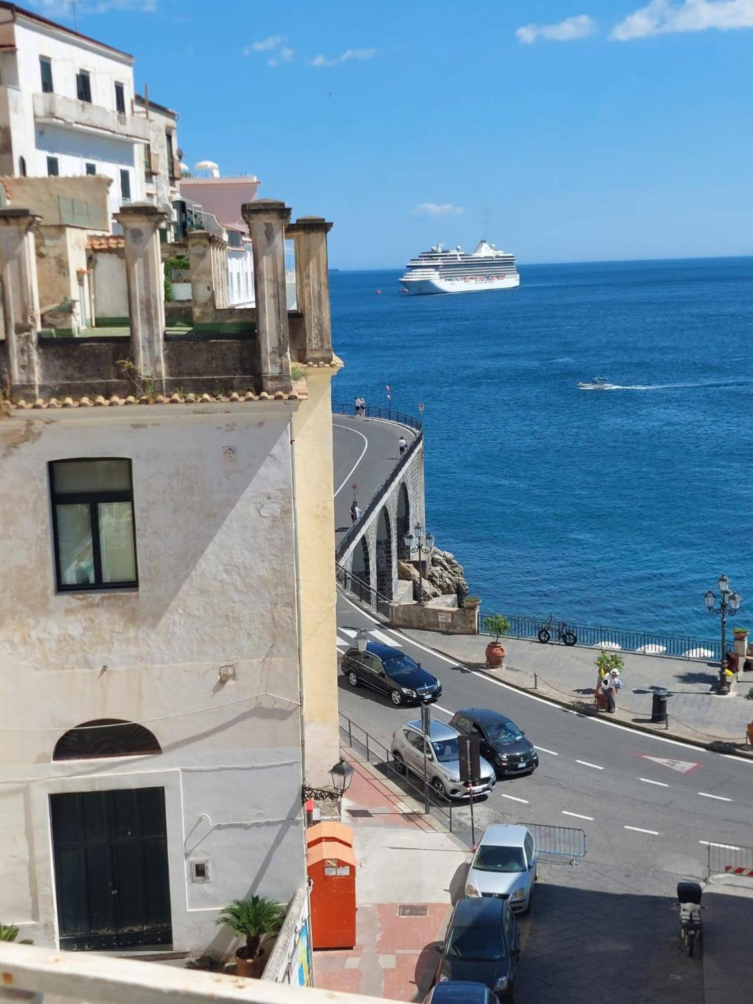 Marileo Amalfi Apartment Luaran gambar